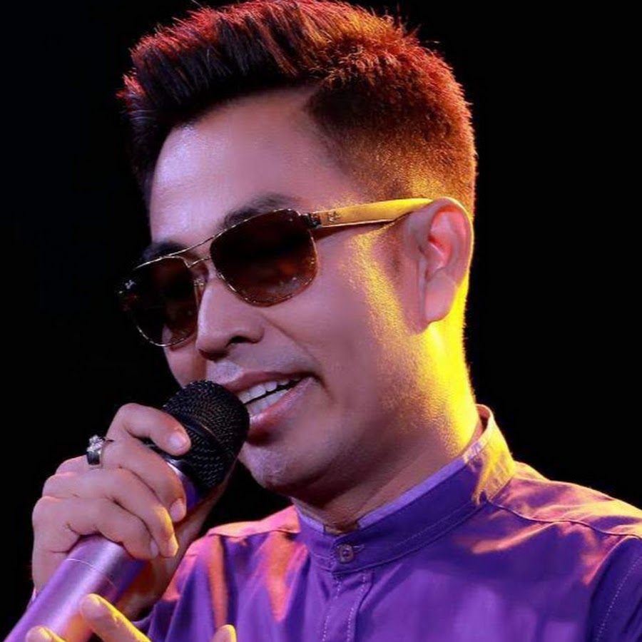 ရဲမြင့်မြတ်